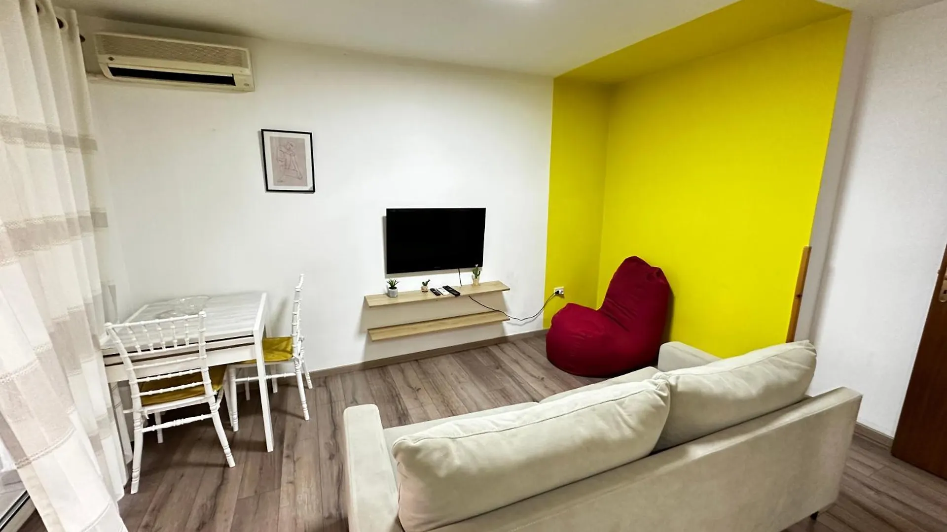 Bob Marley Apartment 티라나
